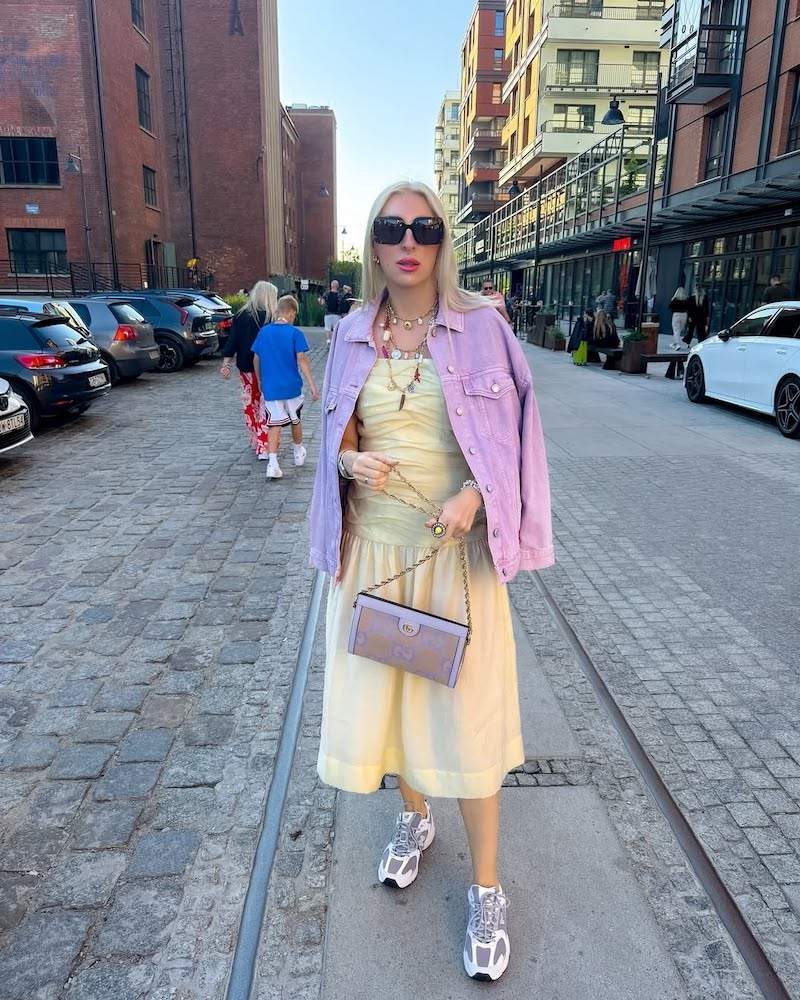 giallo-burro-colore-moda-primavera-2025-rosa
