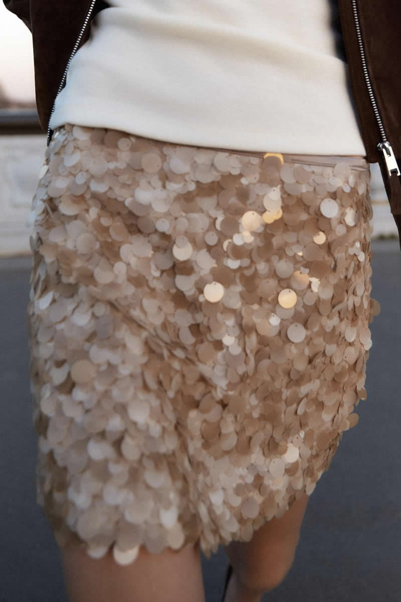 gonne-corte-primavera-2025-paillettes