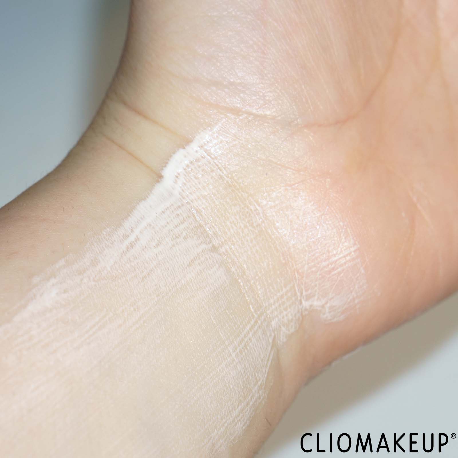 recensione-shampoo-alkemilla-alkhair-shampoo-volumizzante-swatch-braccio