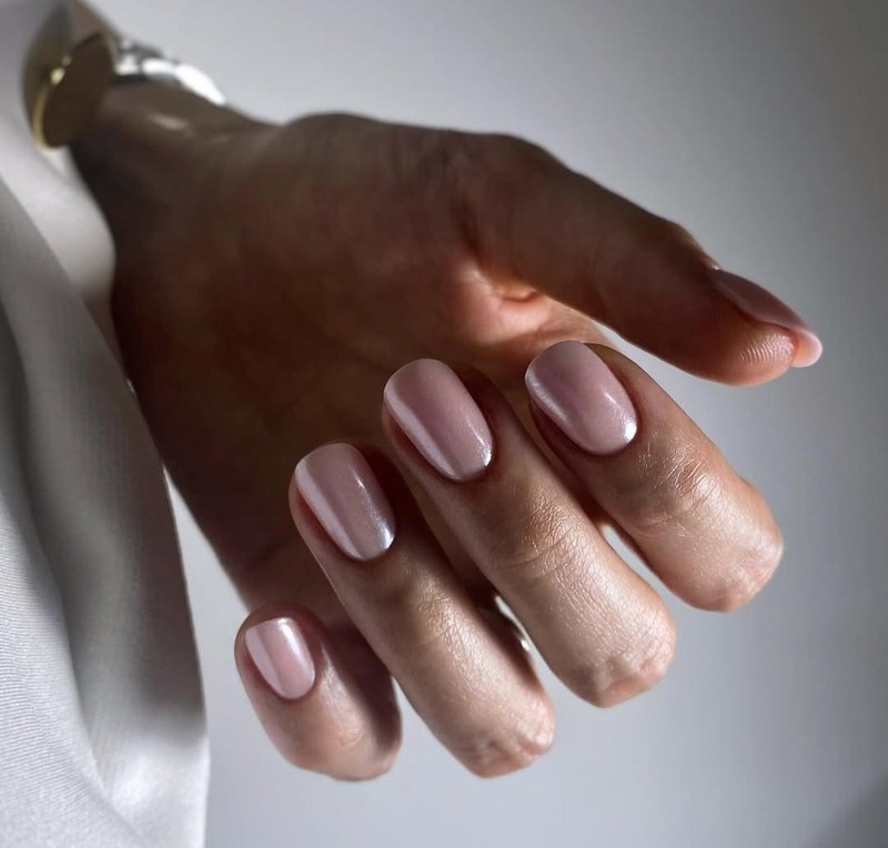 smalto-nude-perlato-sottotono-freddo