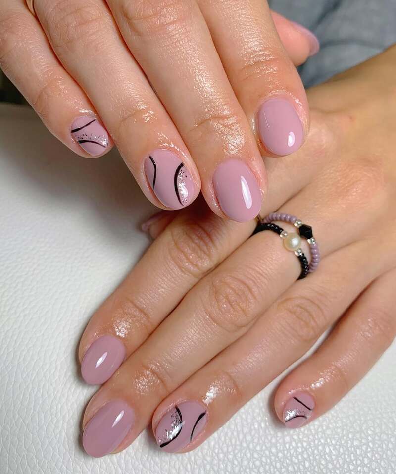 smalto-rosa-antico-nail-art