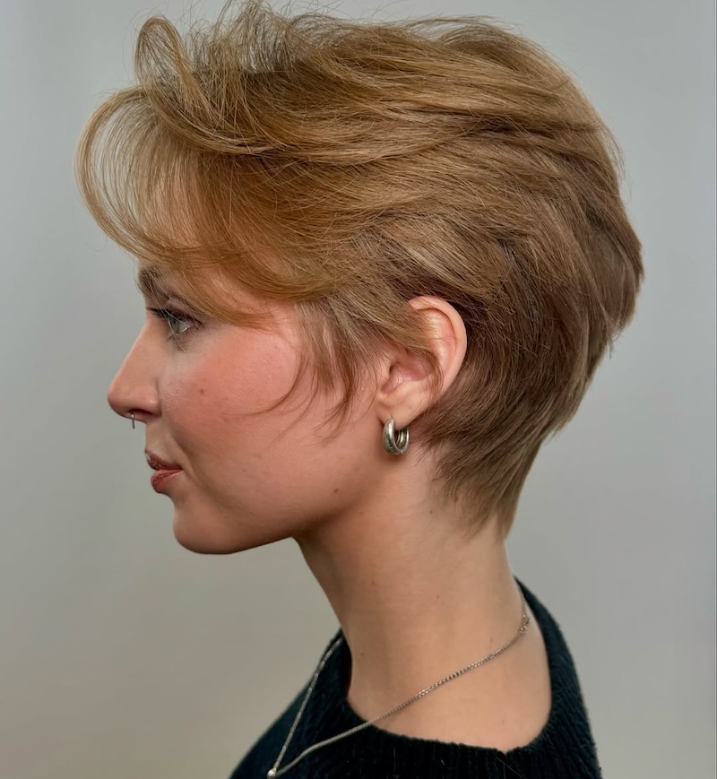 tagli-capelli-corti-cortissimi-primavera-2025-pixie-cut-ciuffo