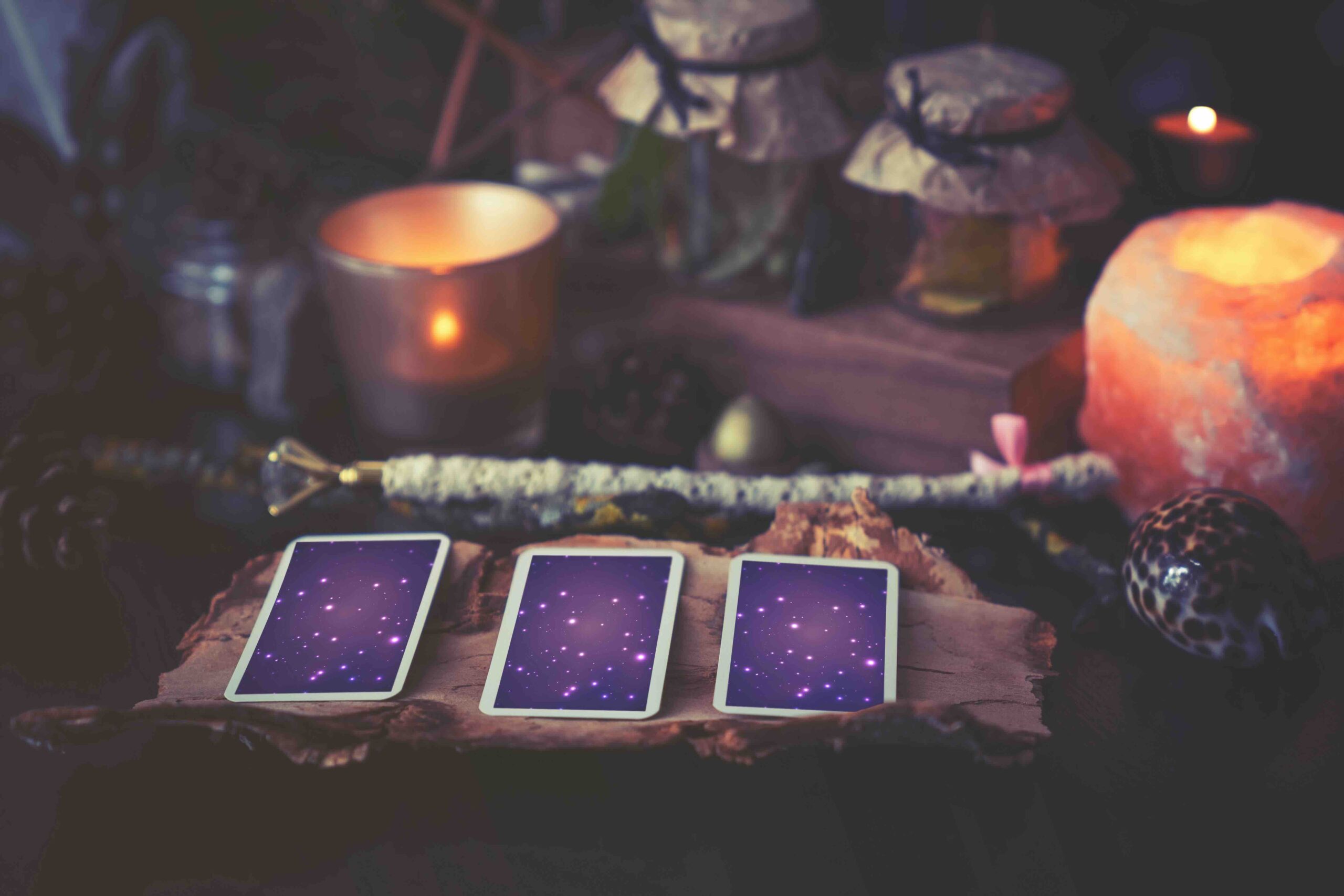 tarocchi-carte-tre-viola-stelle-candele