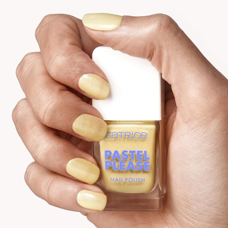 unghie-corte-primavera-2025-smalto-catrice-pastel-please-030-giallo