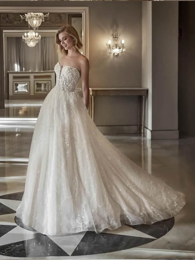abiti-sposa-pronovias-2025-strapless