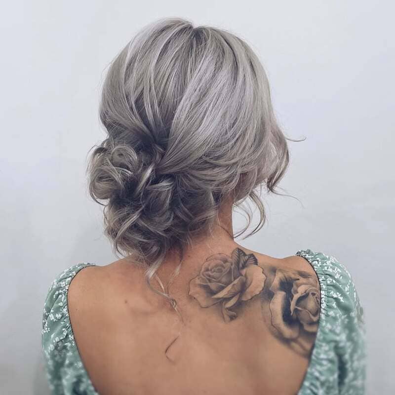 acconciature-capelli-bianchi-chignon-basso