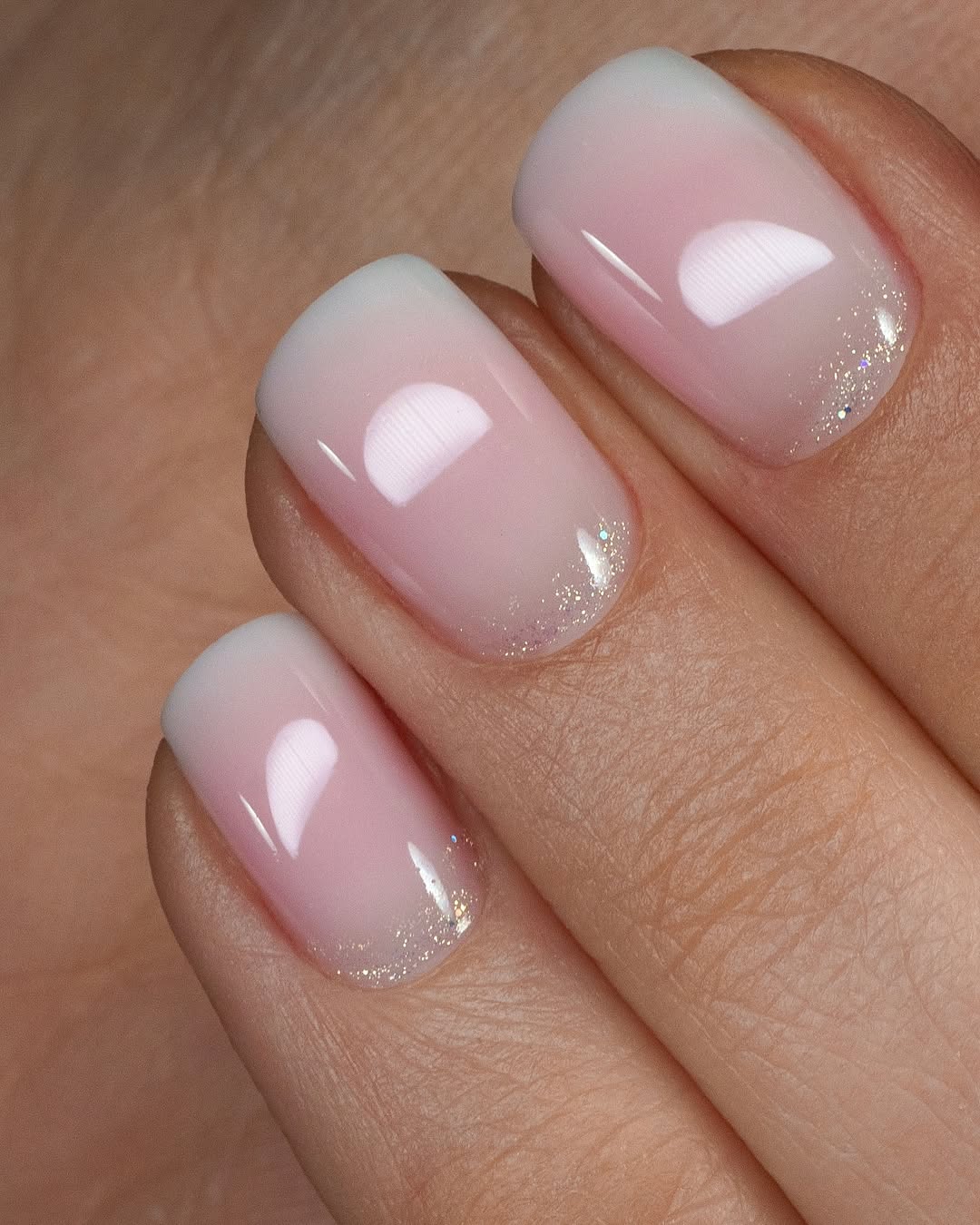 baby-boomer-unghie-corte-brillantini