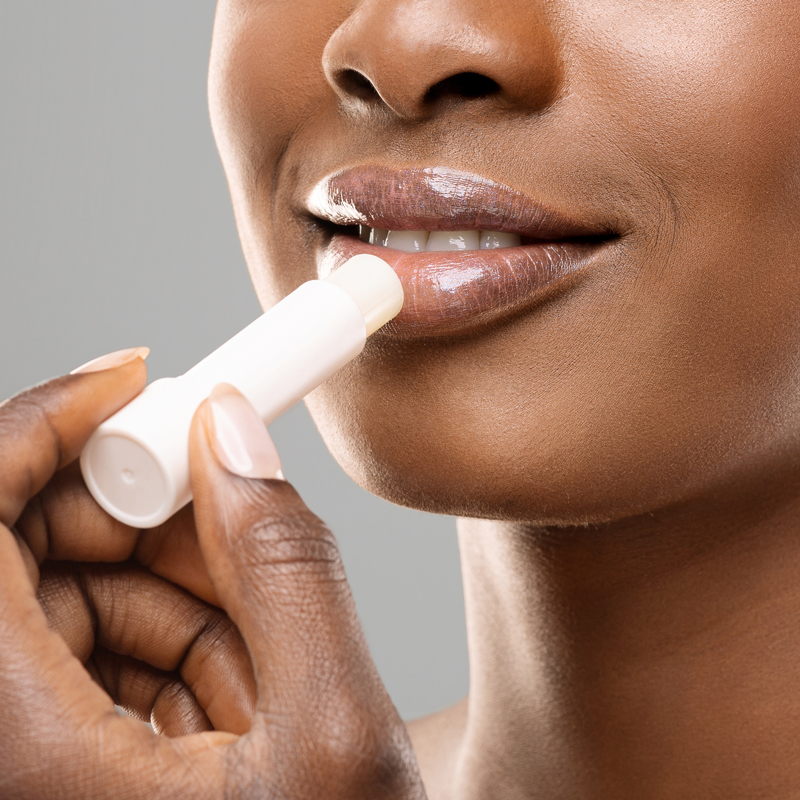 come-usare-vaselina-labbra-carnose