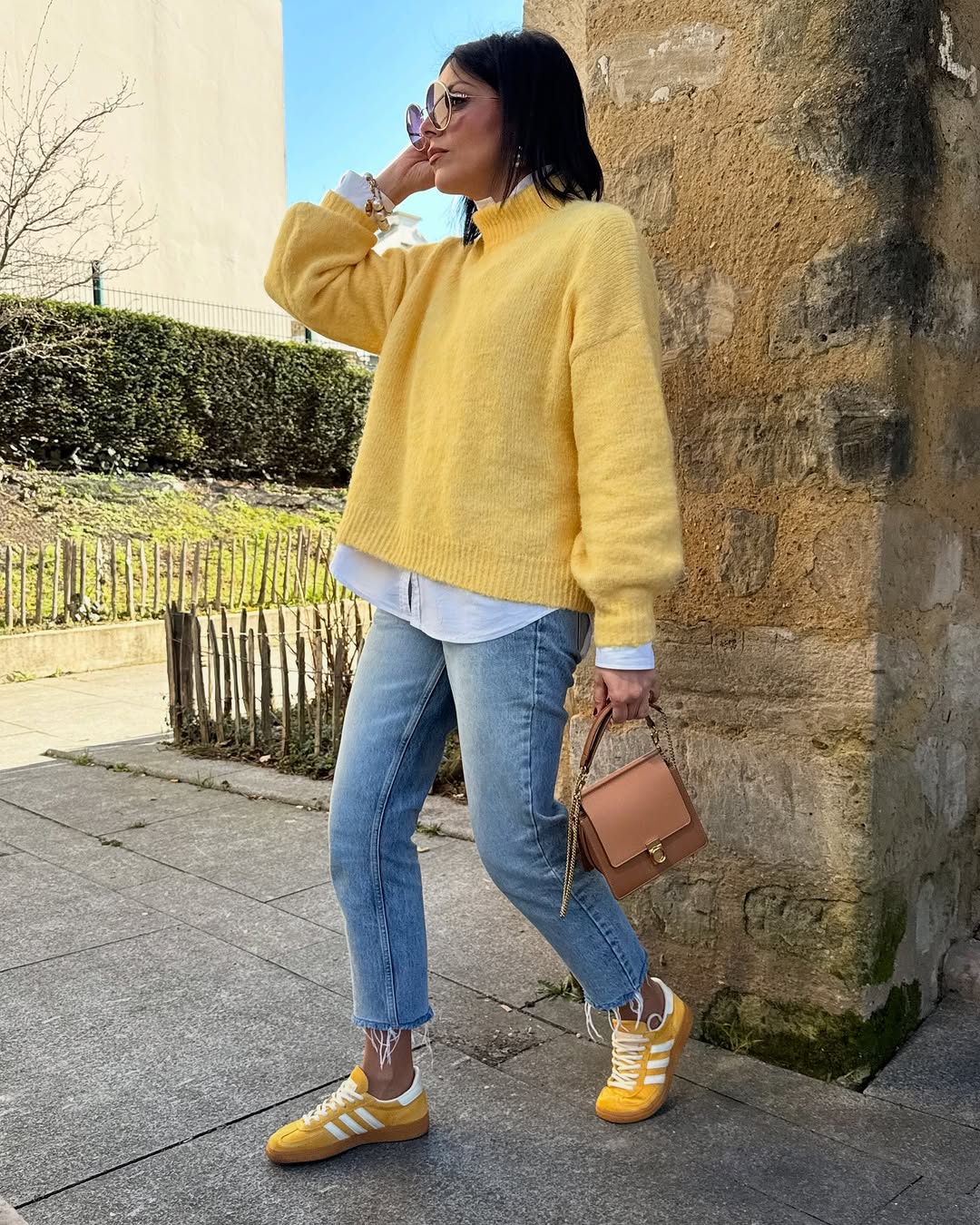 come-vestirsi-aprile-2025-giallo