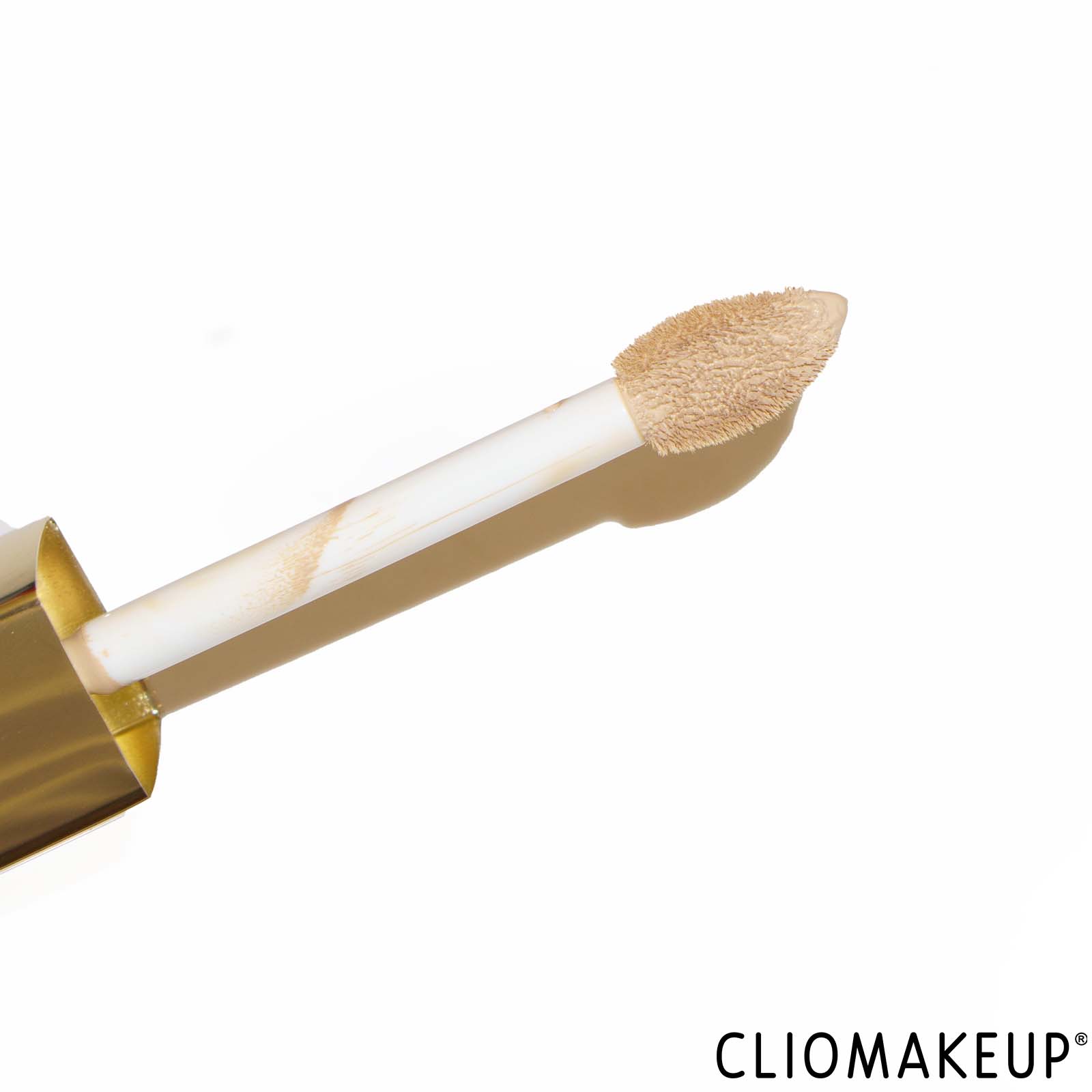 recensione-correttore-estee-lauder-double-wear-stay-in-place-concealer-close-up