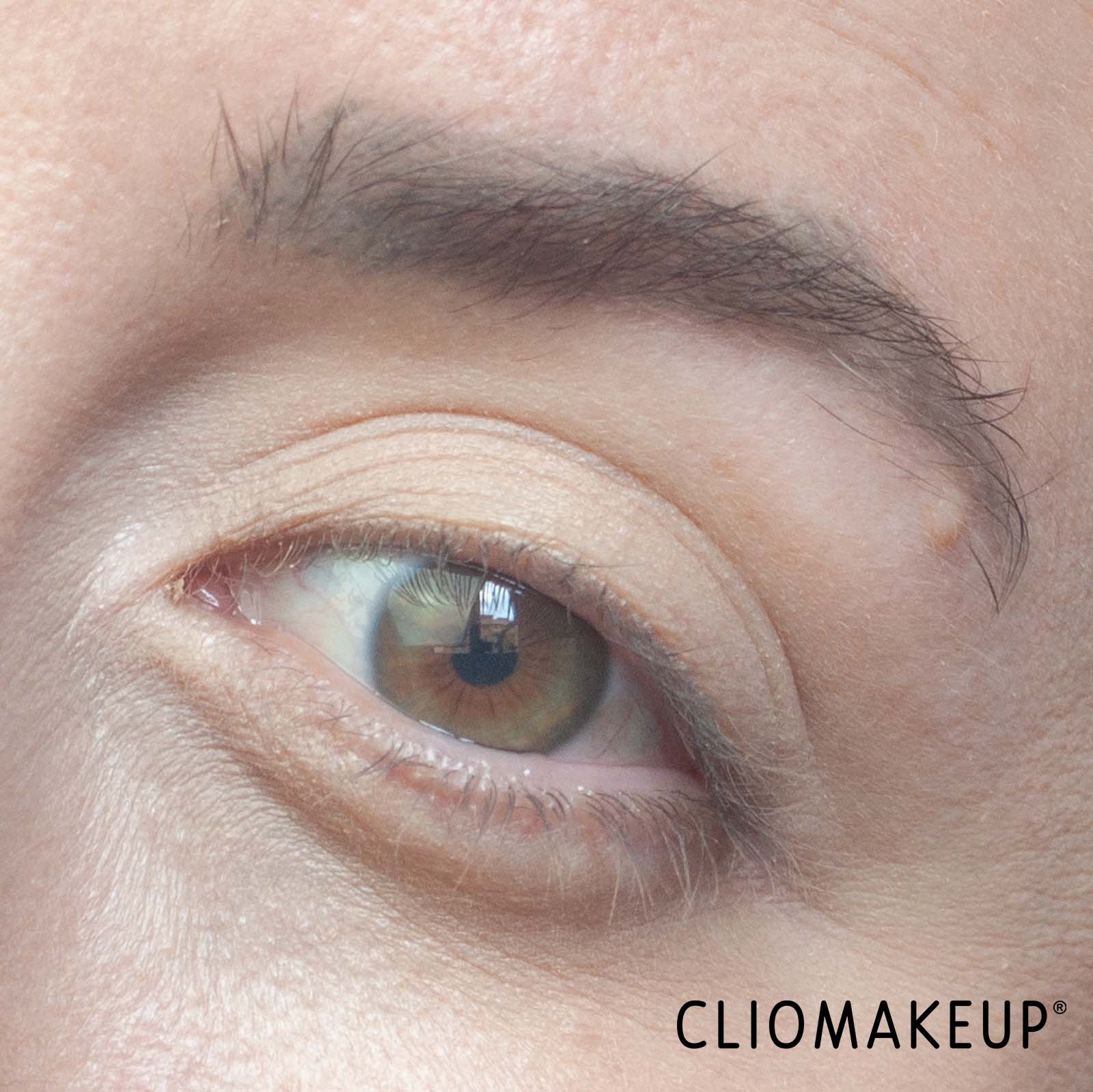 recensione-gel-sopracciglia-maybelline-super-fluff-brow-mousse-recensione-gel-sopracciglia-maybelline-super-fluff-sopracciglia-al-naturale