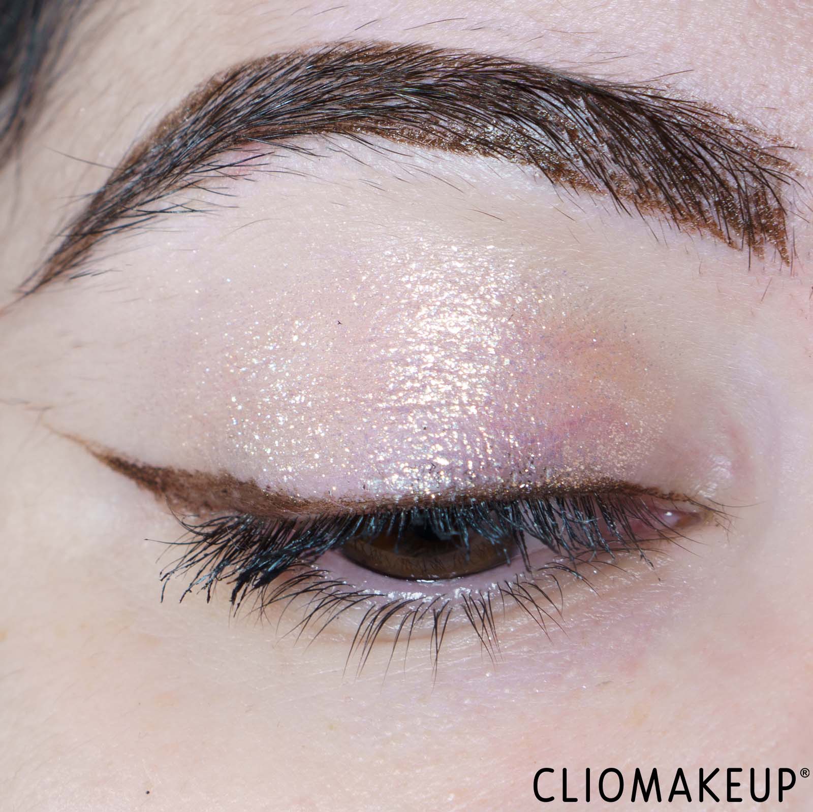 recensione-ombretti-extralandia-showstopper-candy-eyeshadow-gold