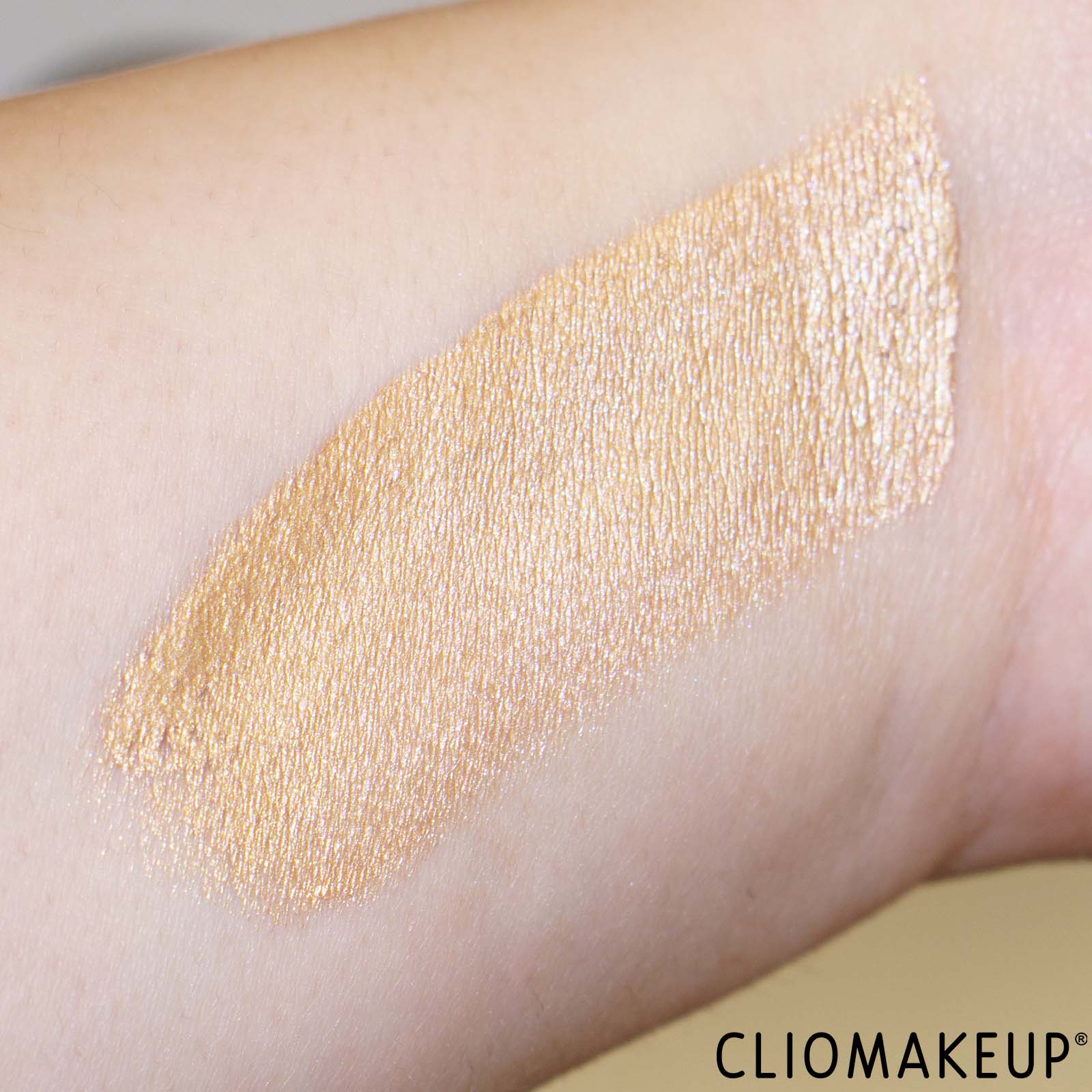 recensione-ombretto-in-crema-catrice-metallic-spark-cream-swatch