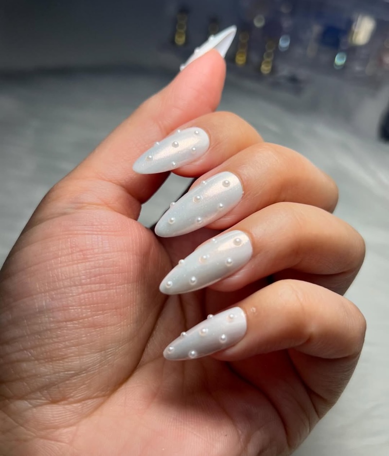 smalto-bianco-perlato-perle