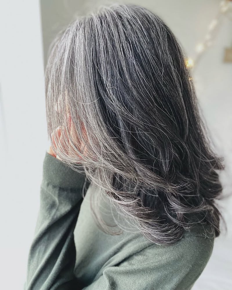 tagli-capelli-grigi-scalati