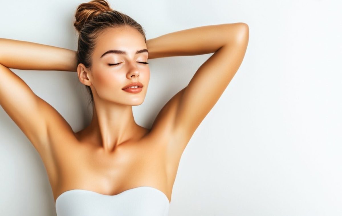 Come-usare-Lycia-Crema-Depilatoria-Viso-Velvet-Touch-copertina