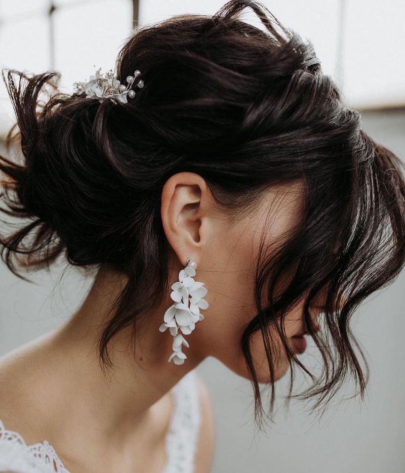 acconciature-capelli-mossi-chignon-messy