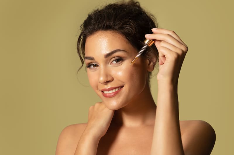 come-usare-siero-hyaluron-filler-eucerin-applicazione