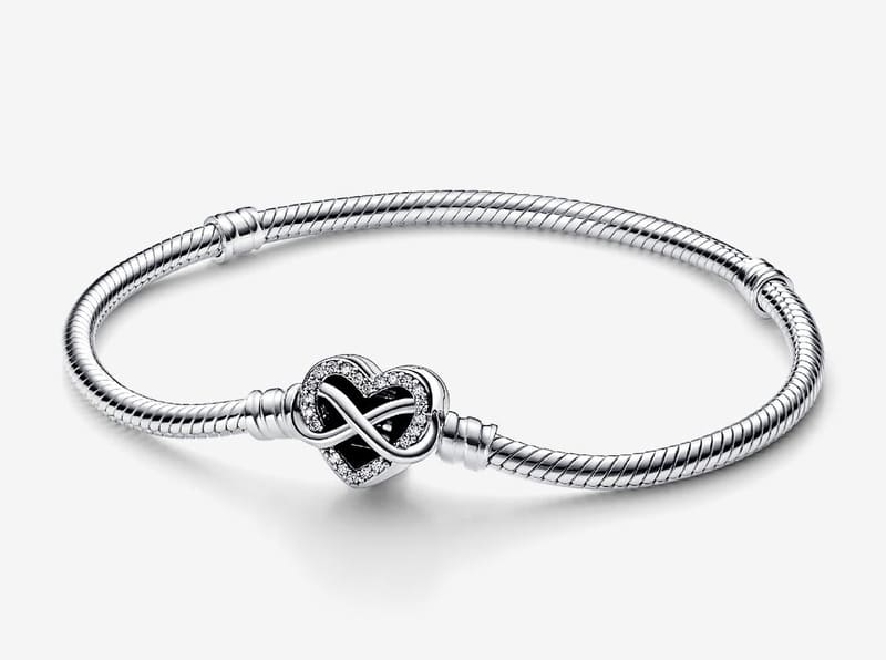 novita-pandora-2025-bracciale-moments-snake-cuore