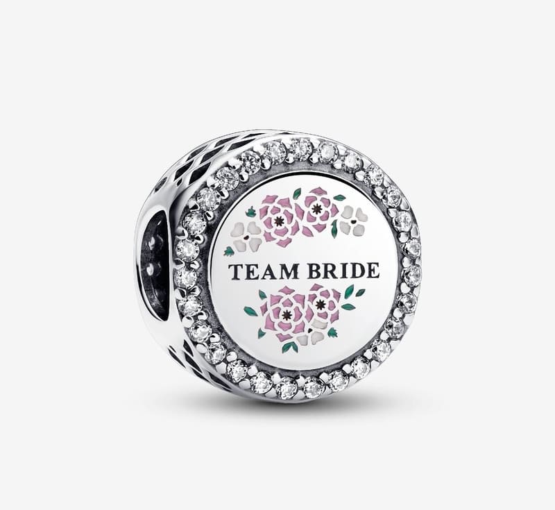 novita-pandora-2025-charm-team-bride