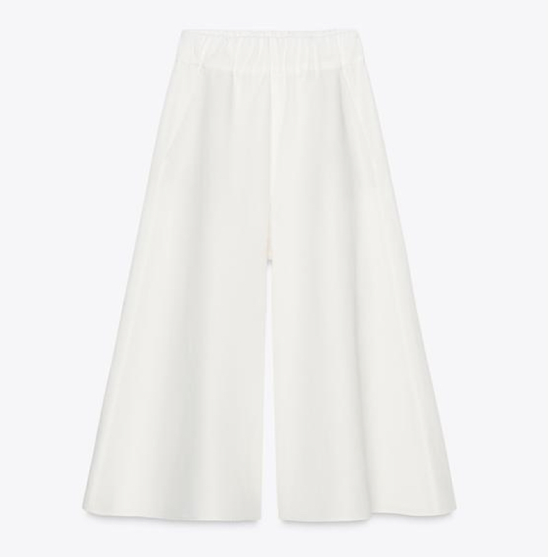 pantaloni-bianchi-zara-primavera-2025-ampi