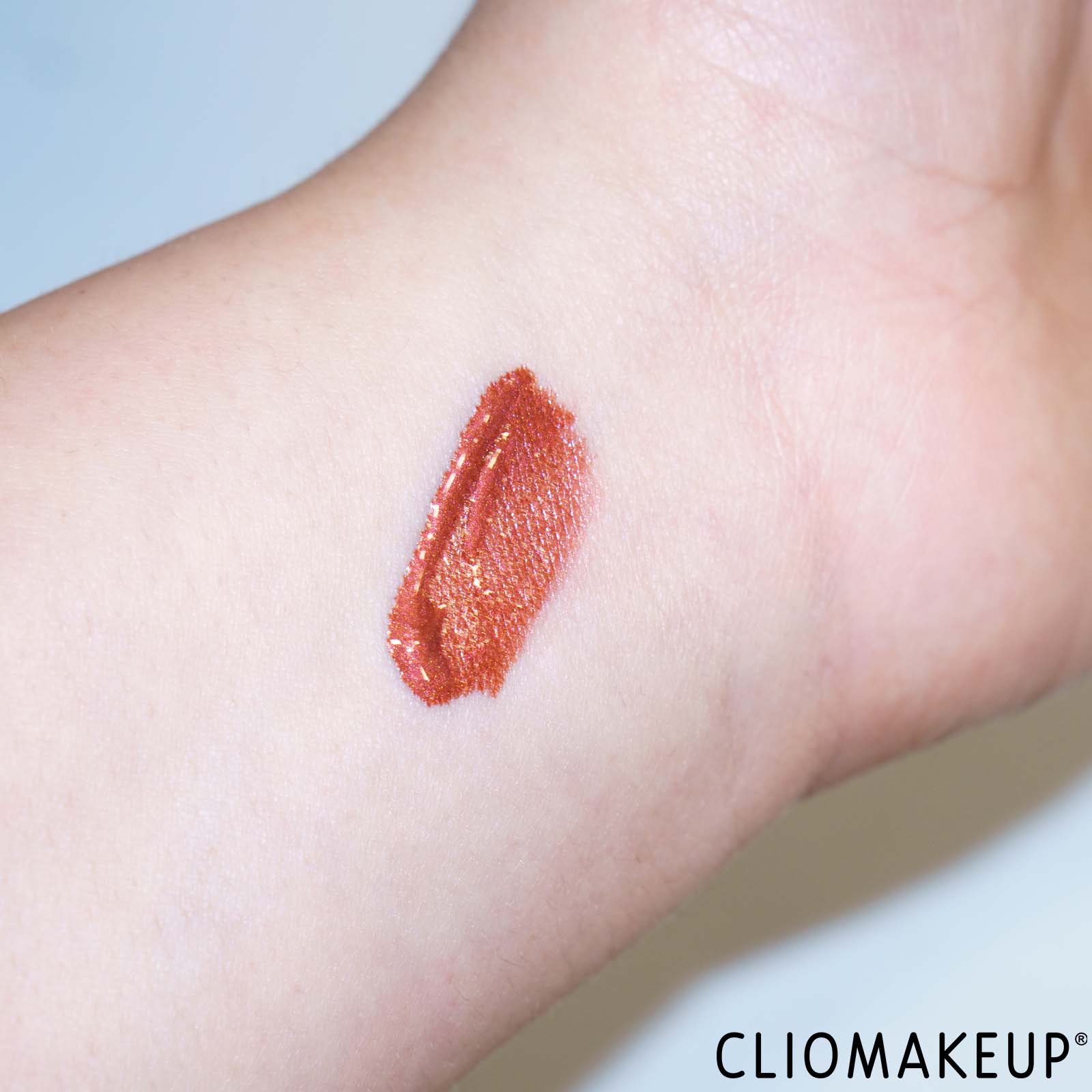 recensione-blush-loreal-paris-lumi-le-liquid-blush-swatch