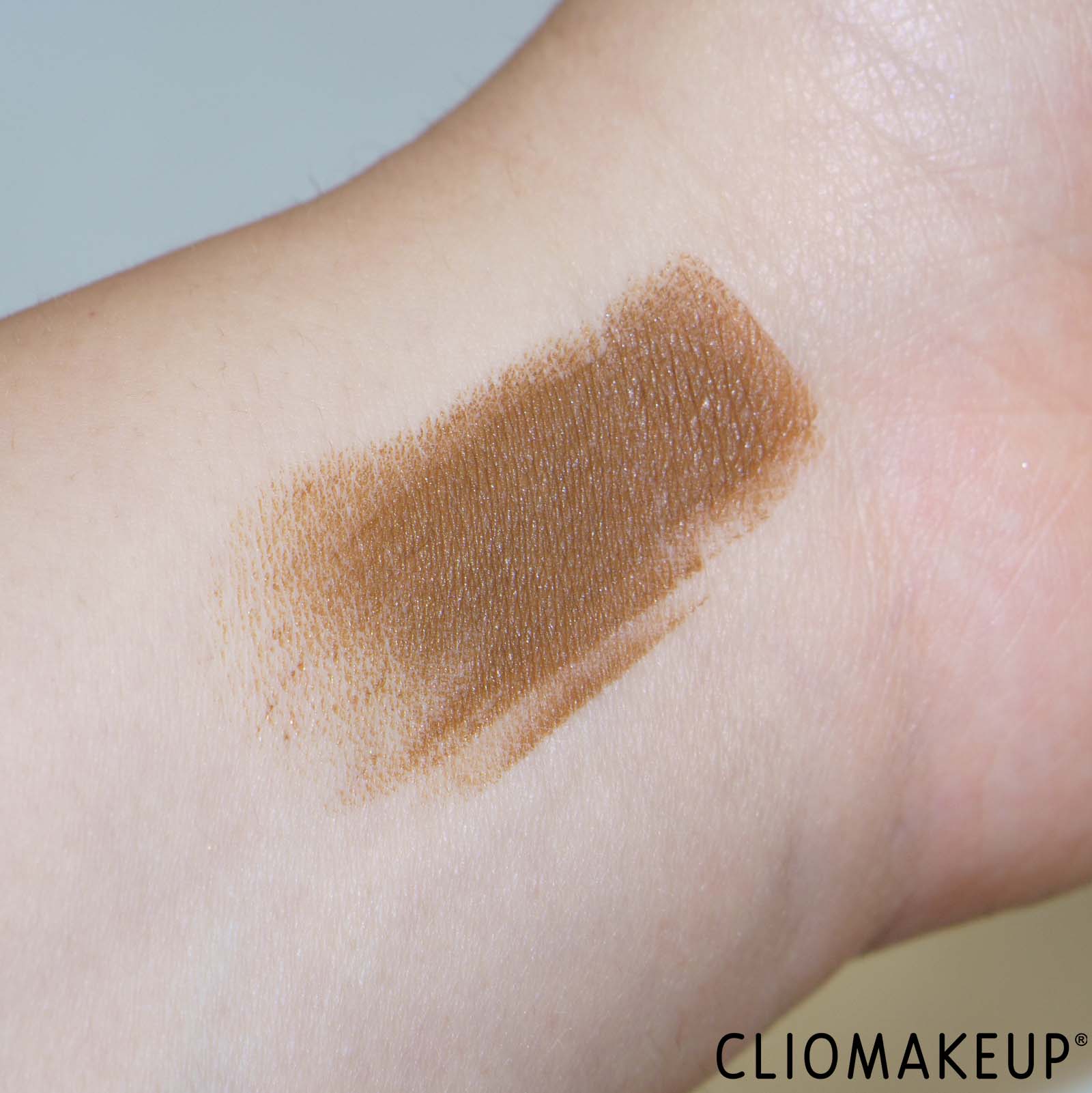 recensione-bronzer-catrice-wonder-woman-butter-bronzer-stick-swatch