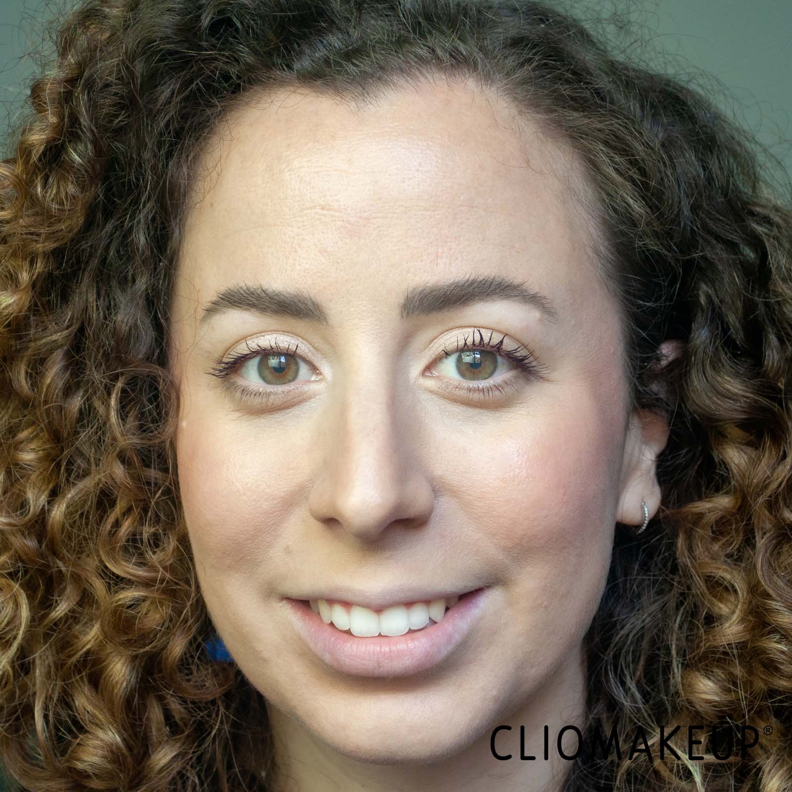 recensione-gocce-abbronzanti-essence-drop-of-sunshine-bronzing-drops-look-finale