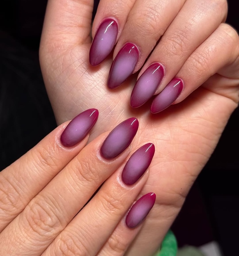 smalto-magenta-nail-art-aura-nails