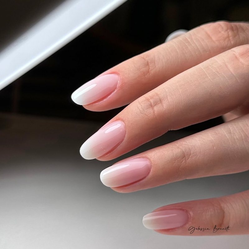 unghie-sposa-2025-baby-boomer