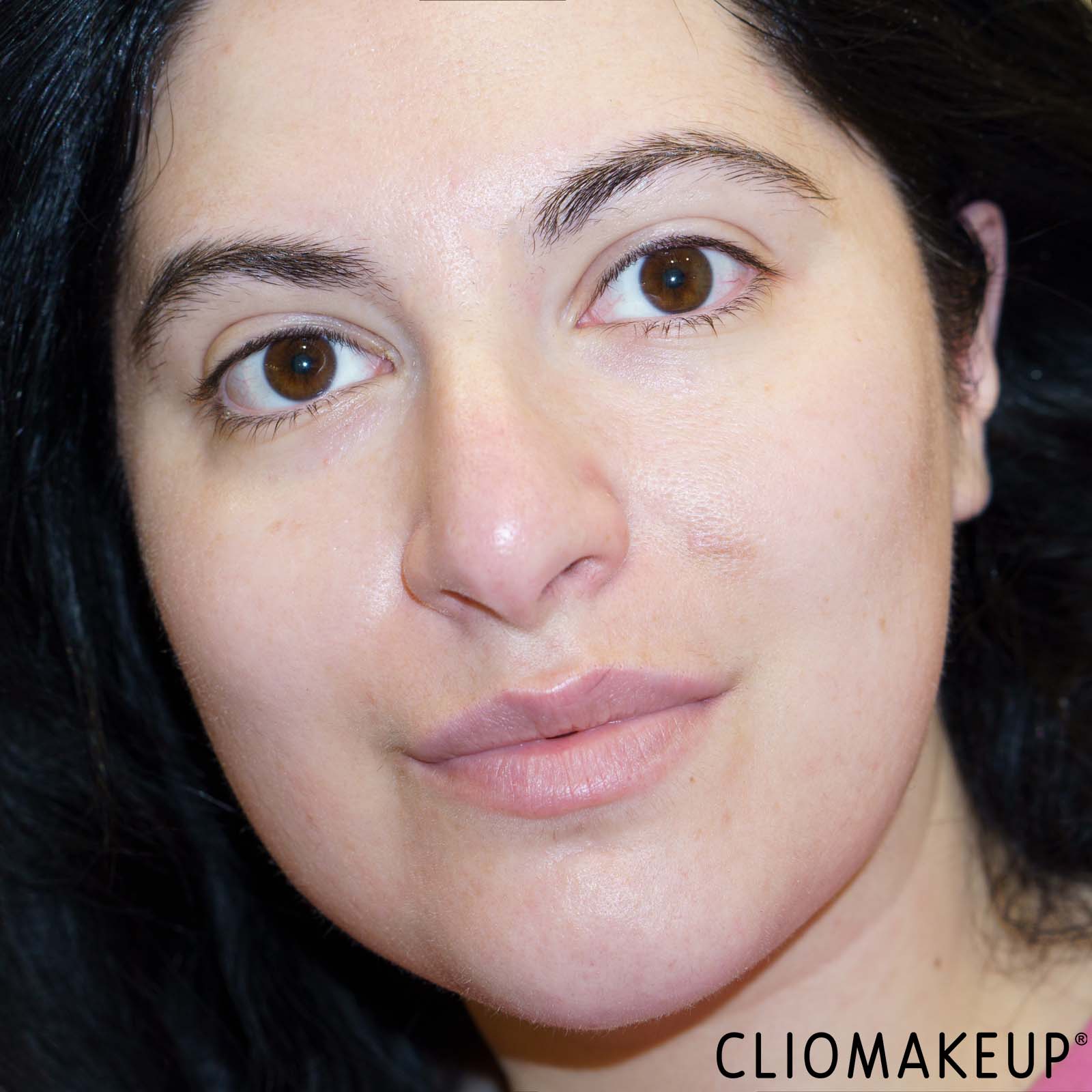 Recensione-protezione-solare-COSRX-aloe-soothing-sun-cream-SPF50-applicazione