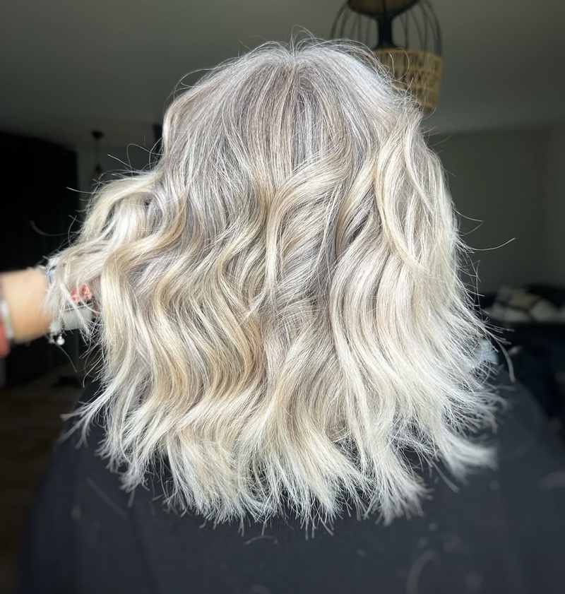 balayage-coprire-capelli-bianchi-grigi