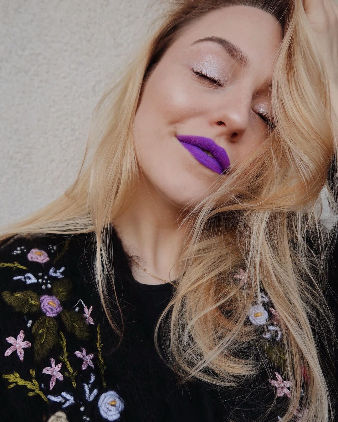 cliomakeup-trucco-viola-11-rossetto