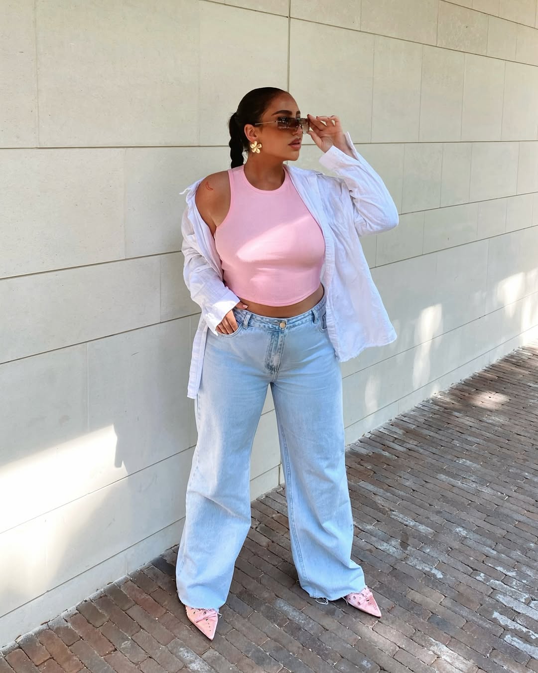 come-vestirsi-giugno-2025-rosa