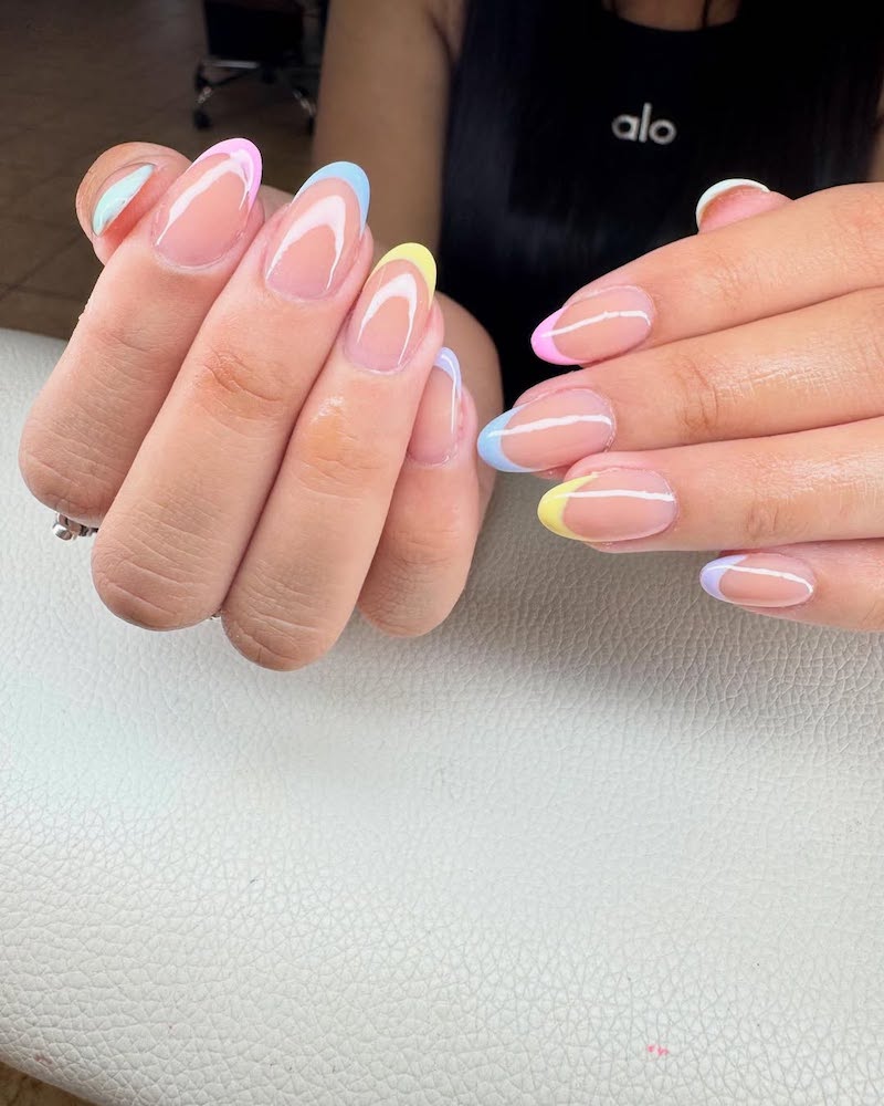 french-manicure-forme-unghie-mandorla