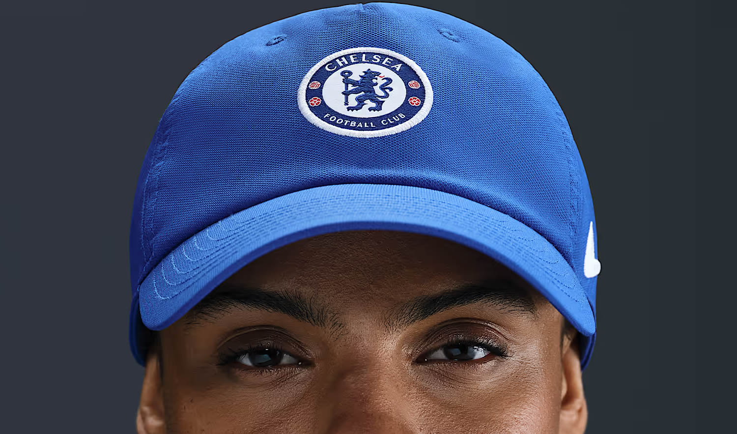 novita-nike-donna-estate-2025-cappellino