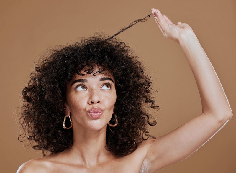 ogni-quanto-tagliare-capelli-piu-spessi
