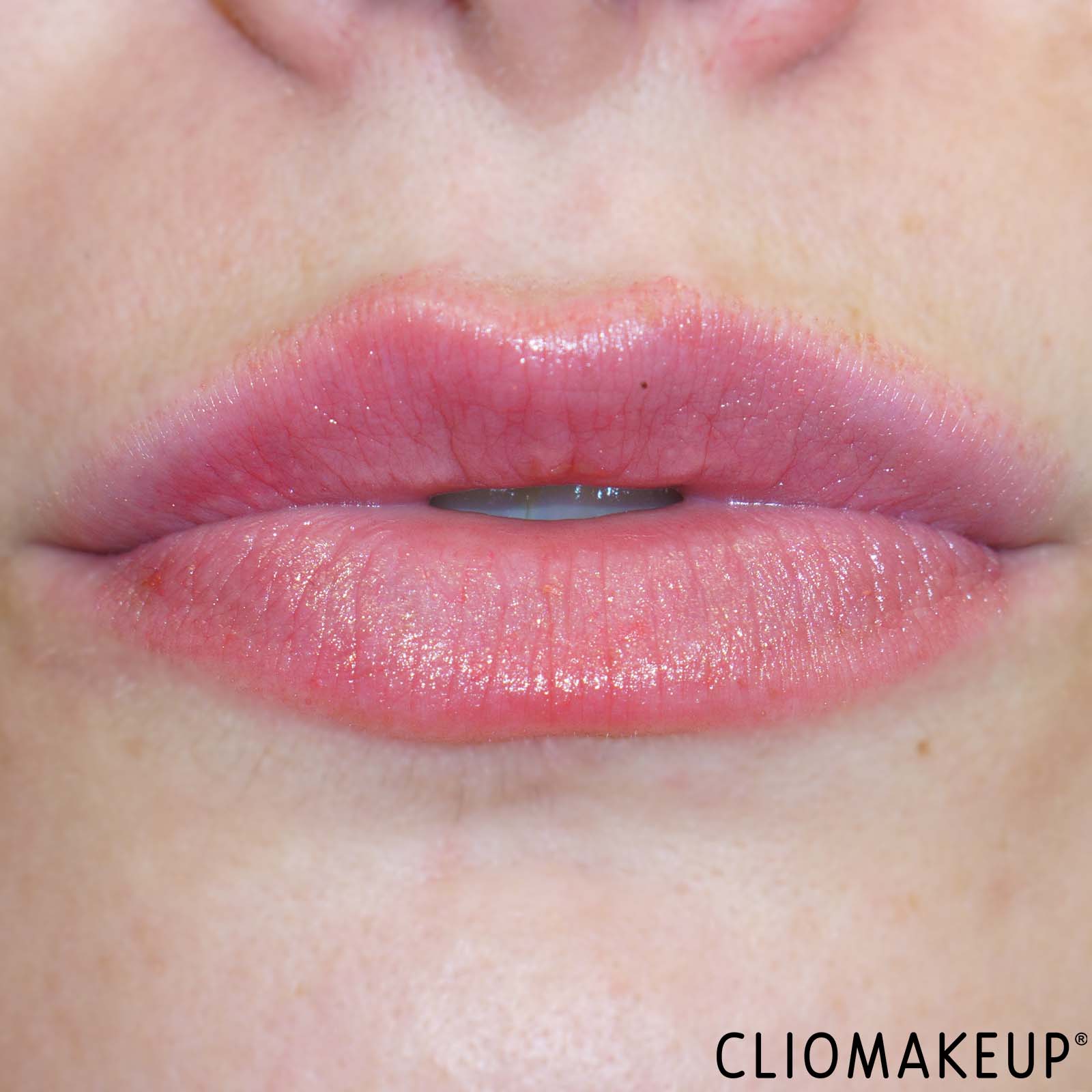 recensione-balsamo-labbra-essence-so-cherry-happy-lip-balm-applocazione