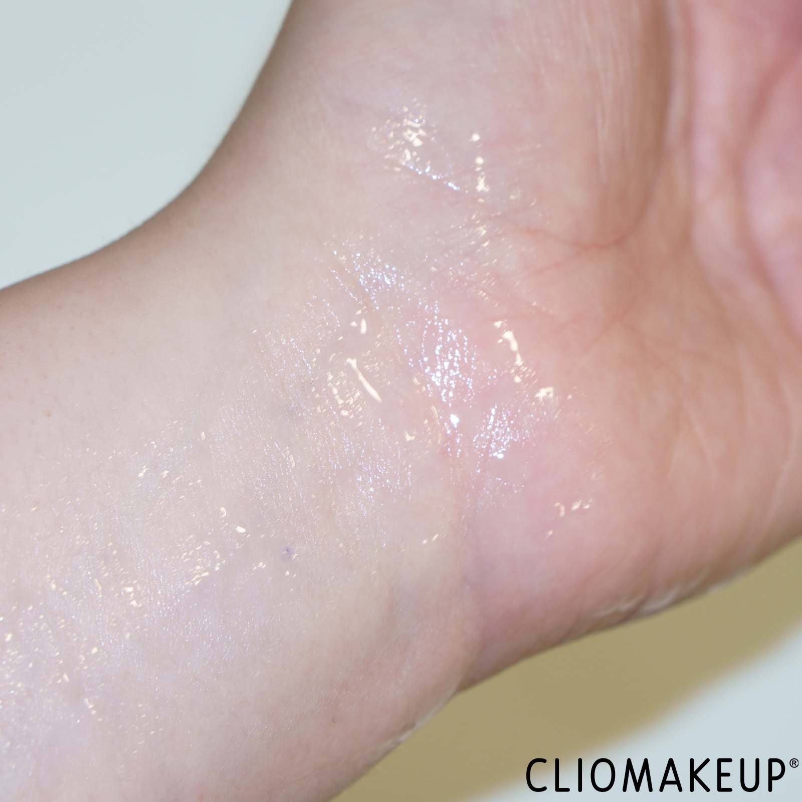 recensione-maschera-doposole-face-d-instant-refreshing-aftersun-mask-retro-braccio