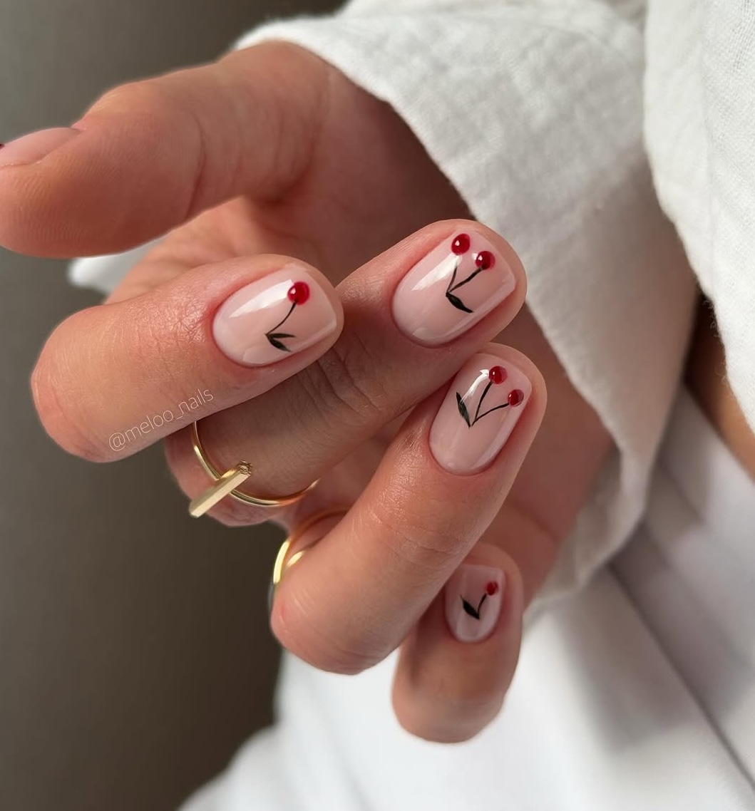 unghie-corte-estate-2025-ciliegie