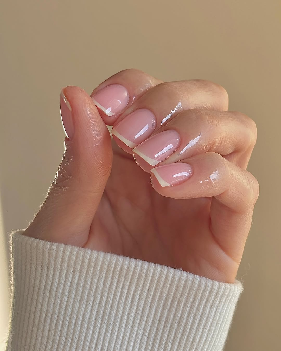 unghie-corte-estate-2025-french