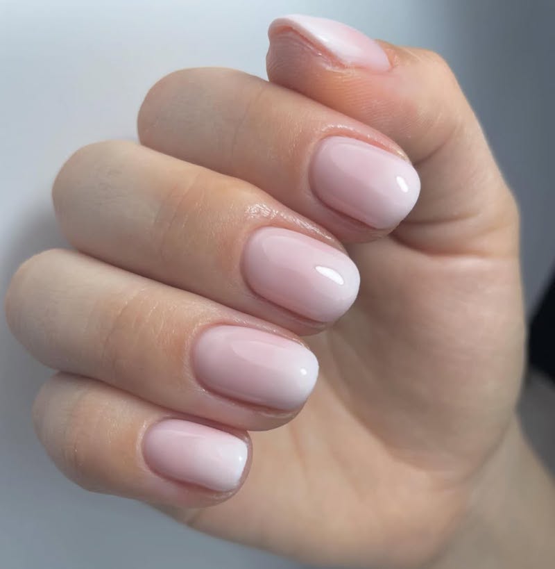 unghie-estate-2025-fombre