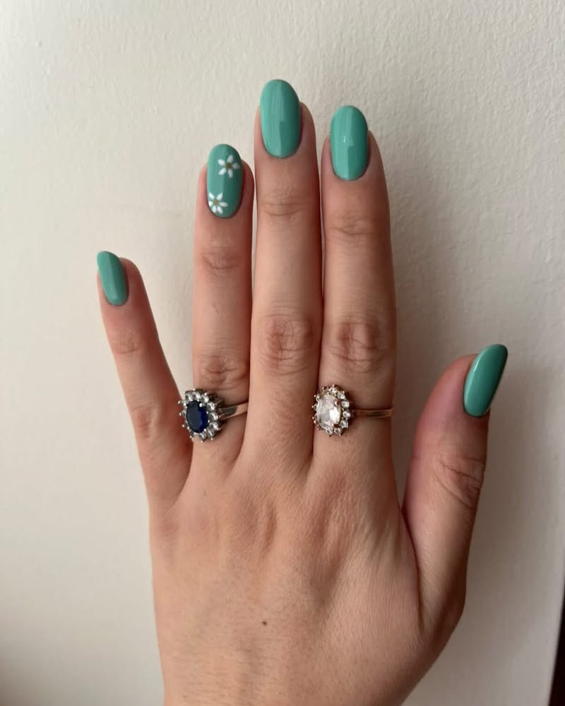 unghie-estate-2025-verde