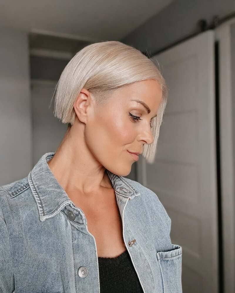 capelli-rasati-ai-lati-bob