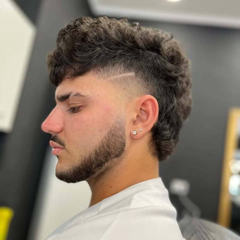 capelli-rasati-ai-lati-mullet