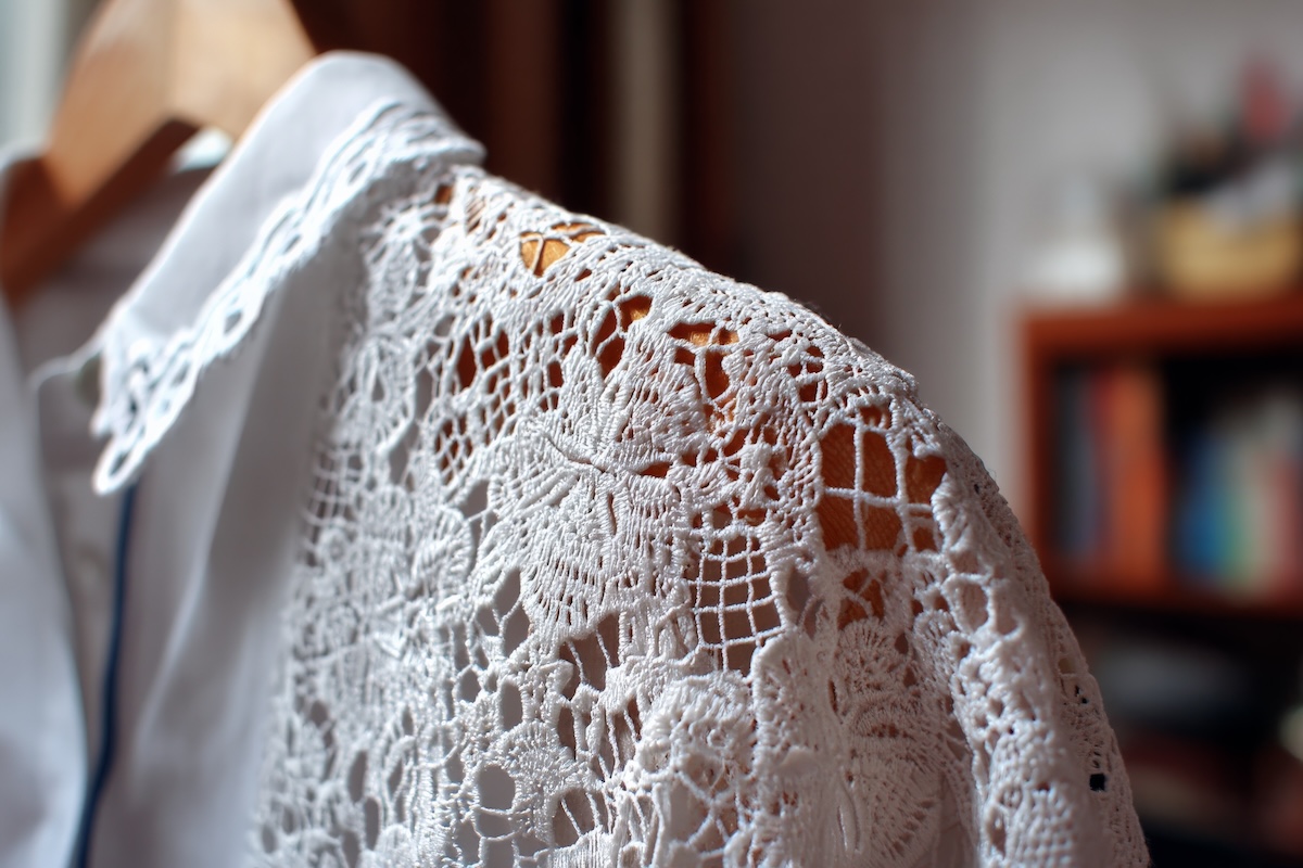 cliomakeup-come-abbinare-camicia-pizzo-cover