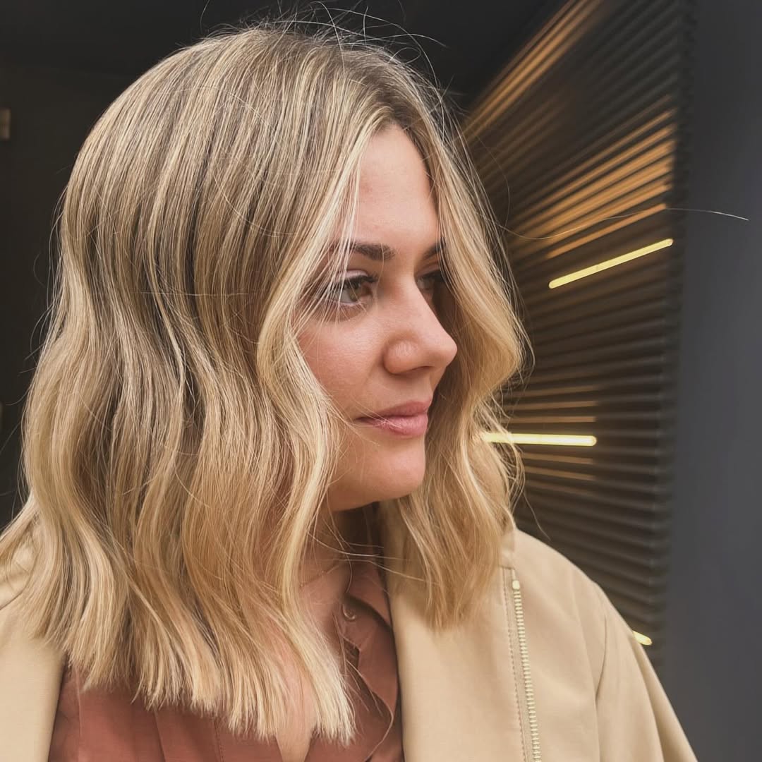 colori-capelli-esaltano-abbronzatura-biondi