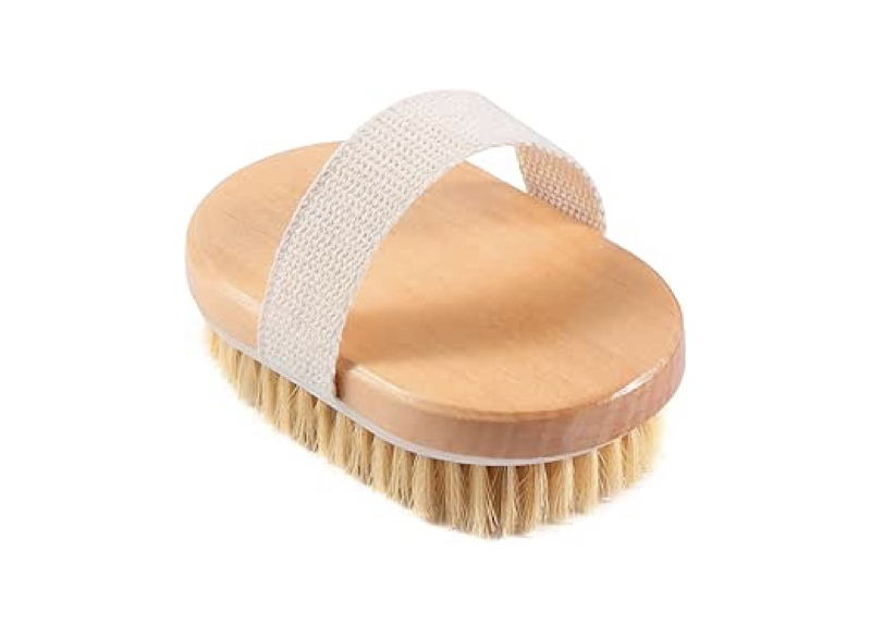 come-usare-garnier-ambre-solaire-mousse-autoabbronzante-natural-bronzer-spazzola