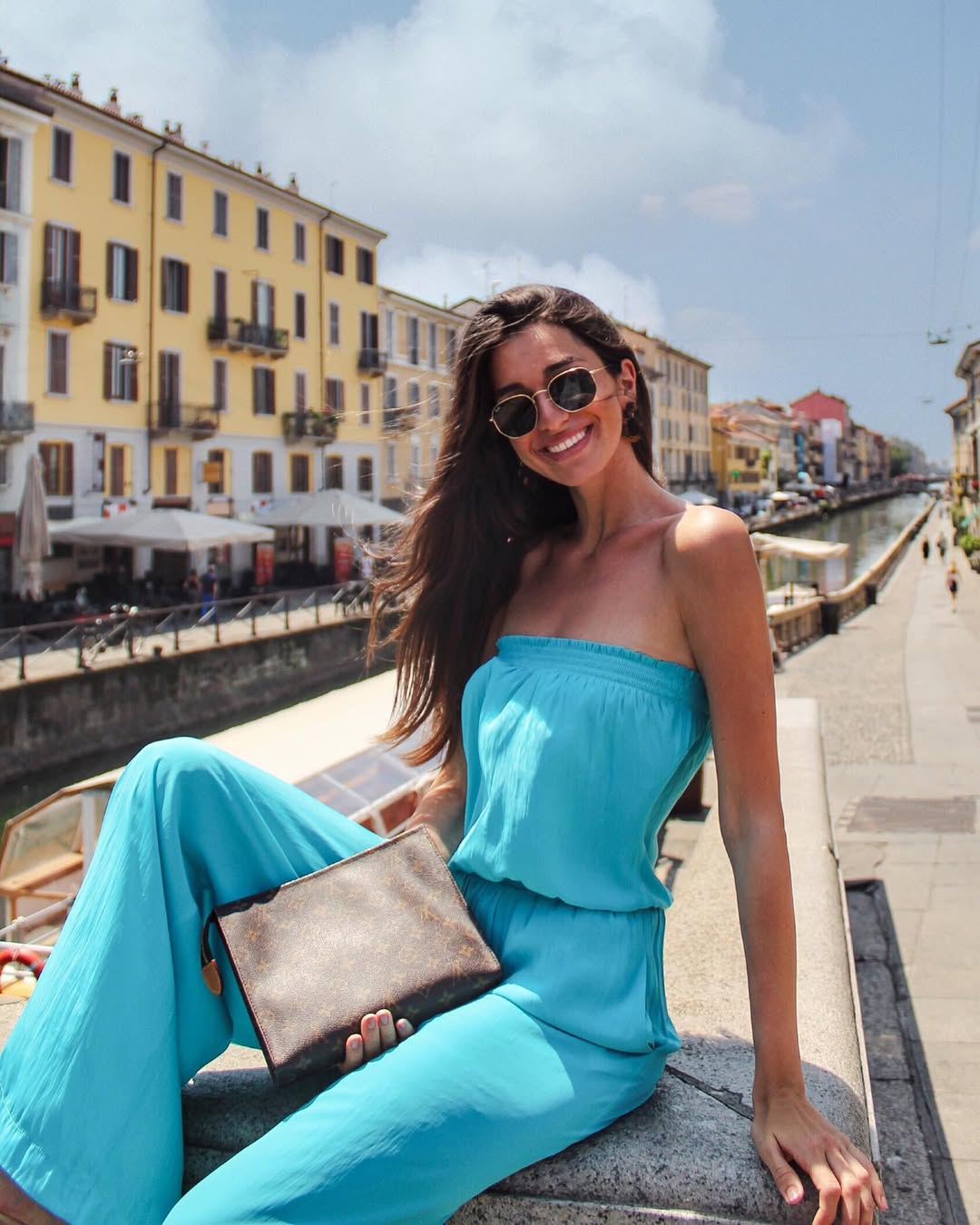 come-vestirsi-luglio-2025-tuta