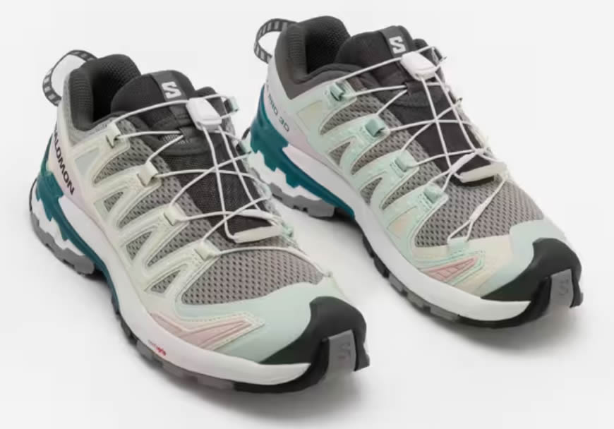 come-vestirsi-trekking-estivo-salomon